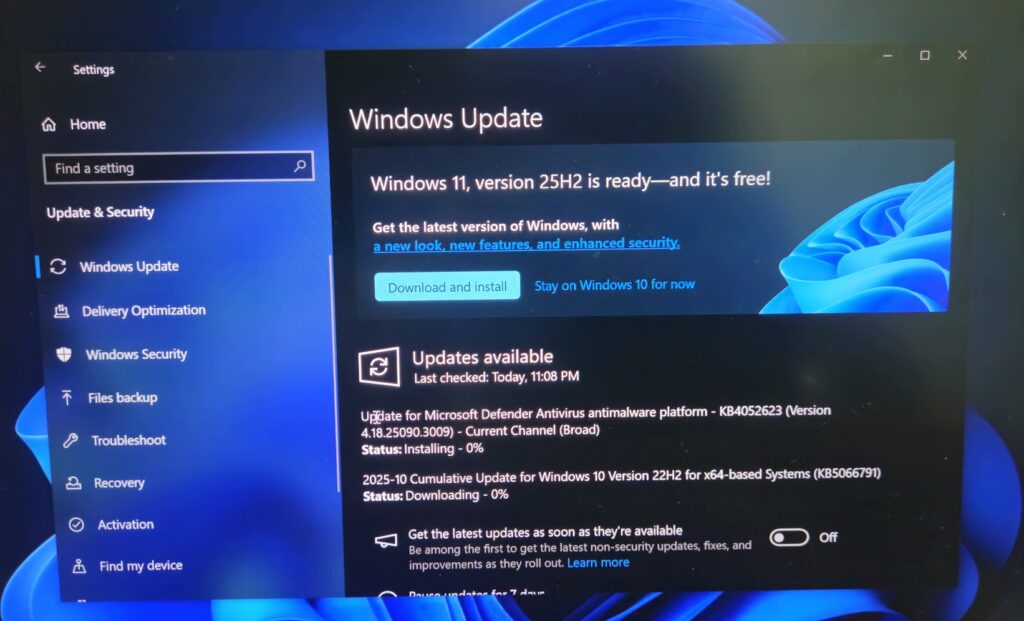 Windows 11 25H2 - Upgrade Langsung dari Windows 10, Wajib Dicoba! 2 Tampilan Notifikasi Upgrade ke Windows 11 25H2 dari Windows 10