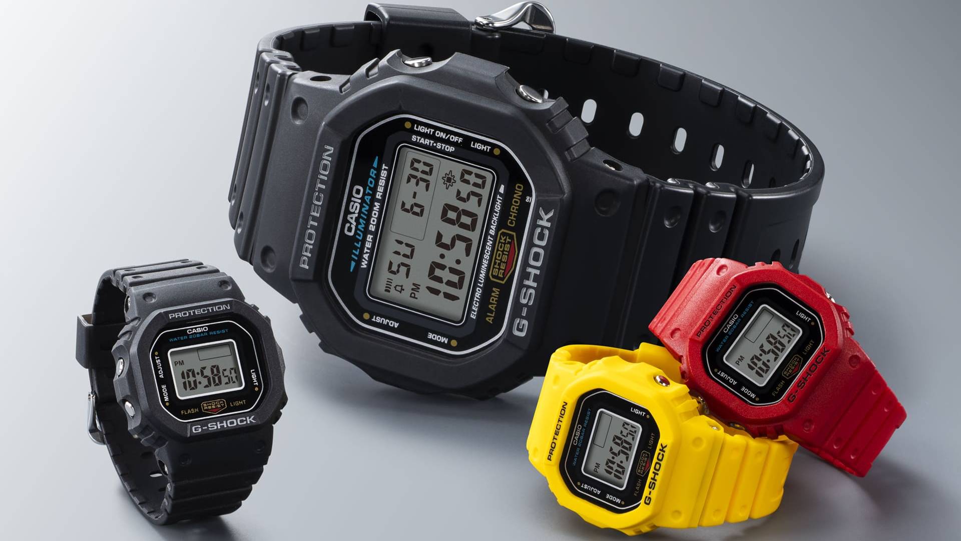 Casio G-Shock Nano di tangan, menampilkan desain resin modern
