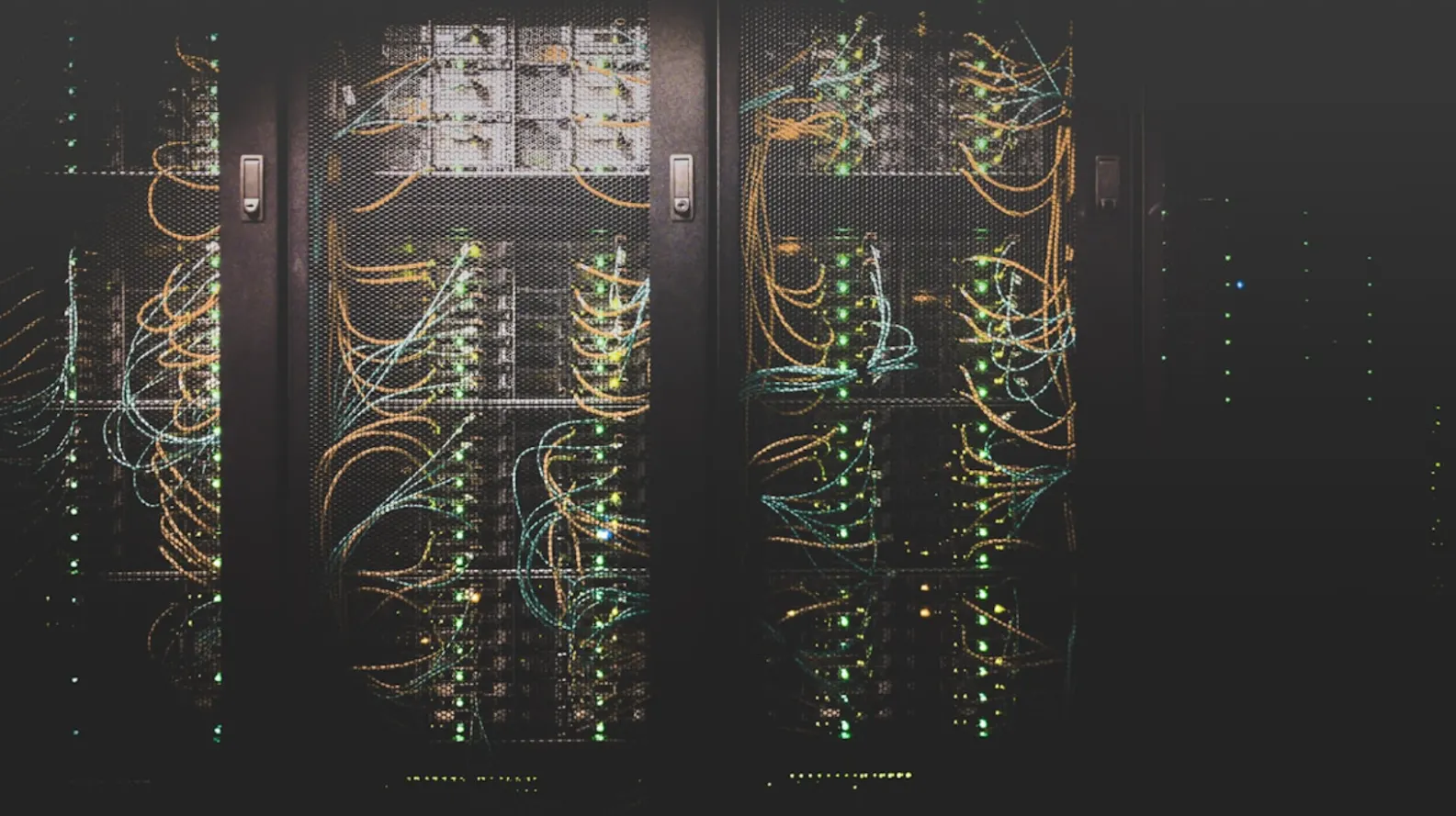Ilustrasi grafik persentase SLA 99,9% dan durasi downtime per tahun